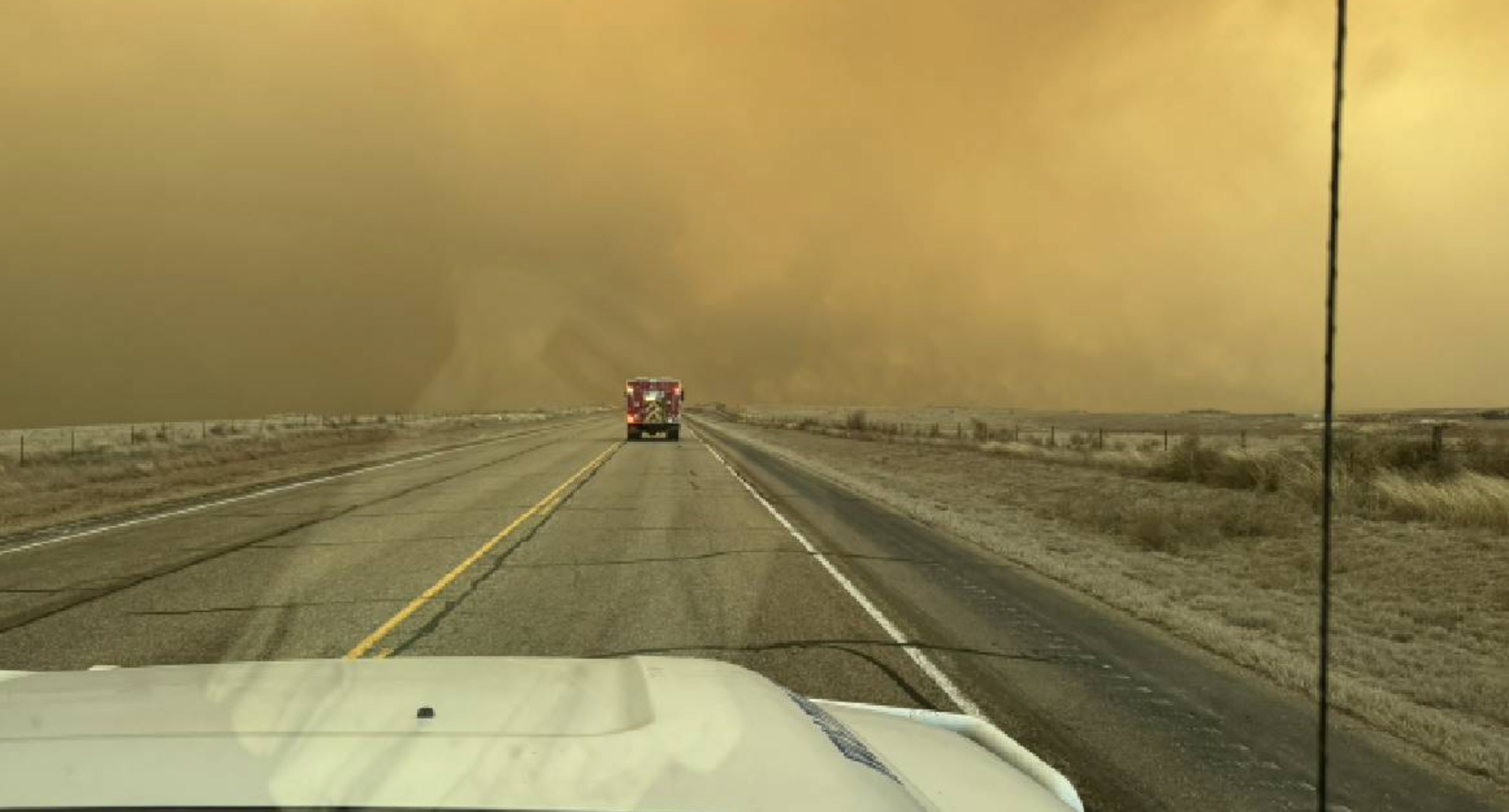 Incendio asola a Texas; uno de los mayores de su historia